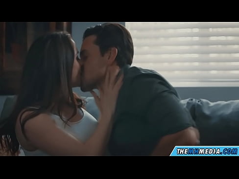 ❤️ ʻO ka moe kolohe me ka makuahine busty maikaʻi Sex video ia makou ❌